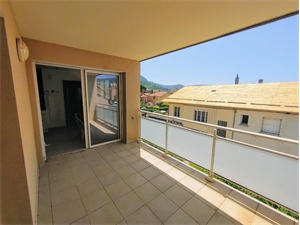t2 à la vente -   12100  MILLAU, surface 40 m2 vente t2 - UBI482420510